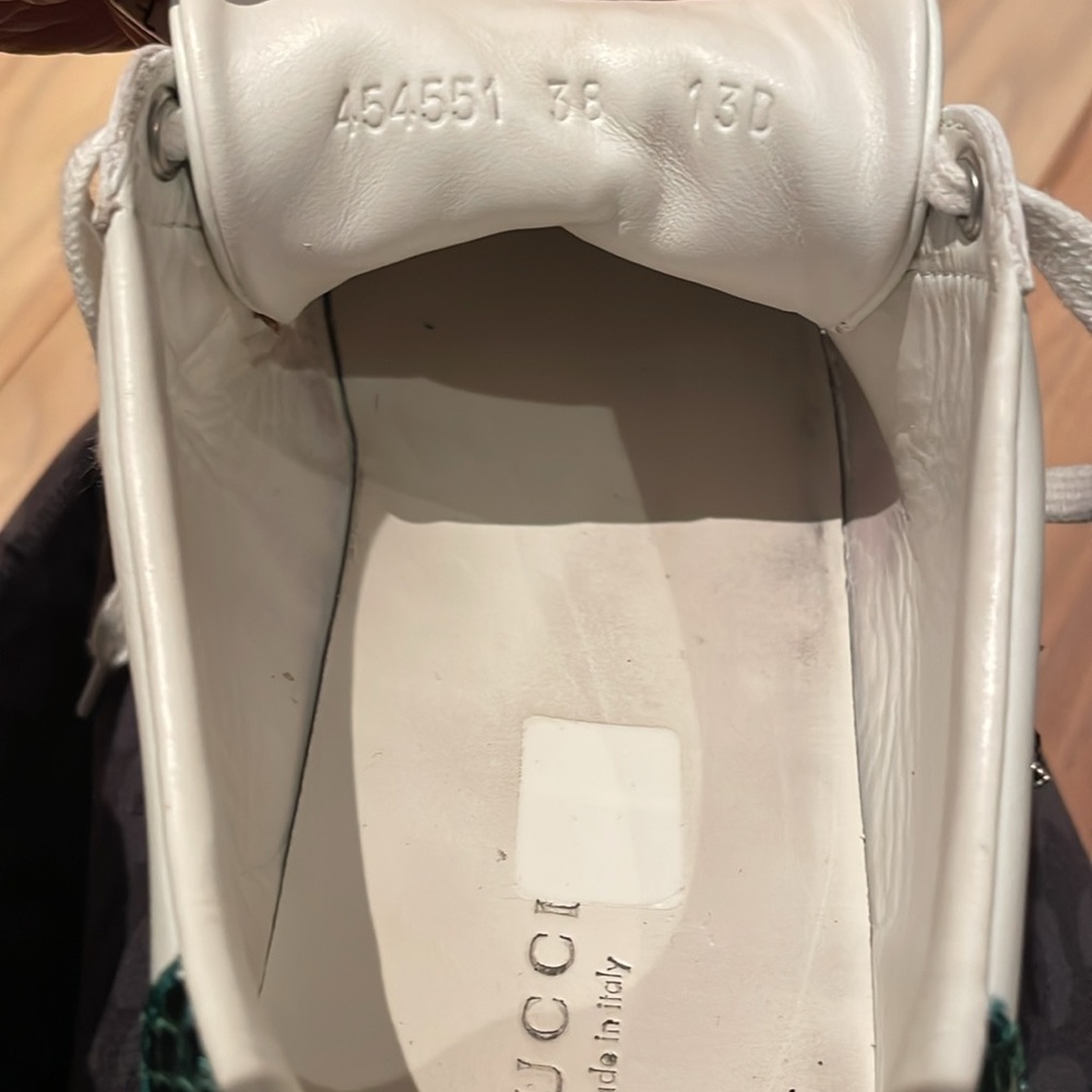 Gucci leather sneakers with embellished arrow size 38 (US Size 7.5-8) - Picture 8 of 9
